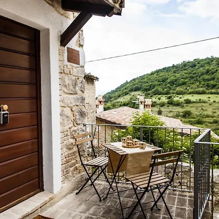 Дом отдыха Lavistadeisogni La Perla *